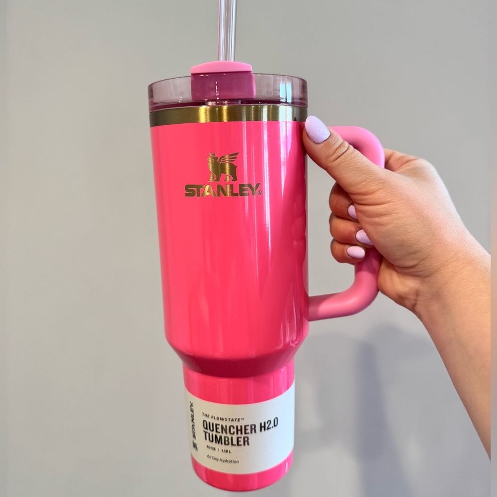 NWT Stanley Pink Parade 40oz Quencher Tumbler
